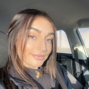 Meet your Posher, Leah